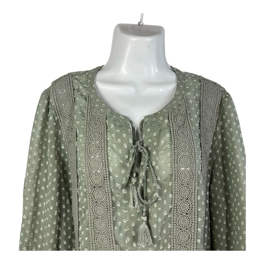 DR2 Women Plus 1X Green Swiss Dot Blouse Lace Trim Tassel Top Semi Sheer Boho - Picture 3 of 7